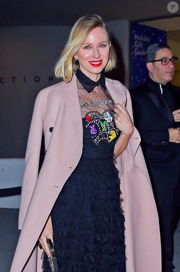 Naomi Watts arrive au gala international Guggenheim à New York, le 16 novembre 2017