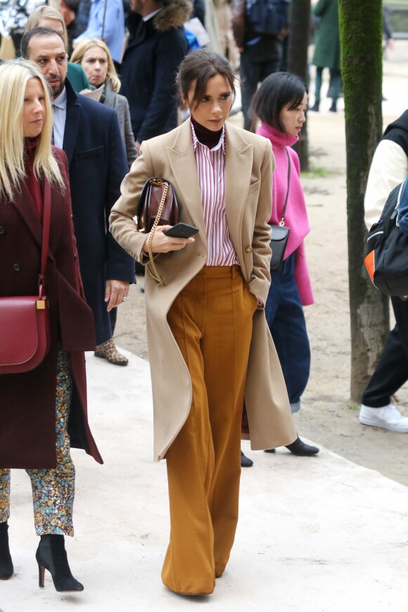Victoria Beckham, toute de Victoria Beckham vêtue (pré-collection automne 2018) au défilé de mode Louis Vuitton à Paris. Le 18 janvier 2018 © CVS - Veeren / Bestimage