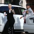 Exclusif - Amber Rose quitte une clinique de chirurgie esthétique à Beverly Hills, le 29 janvier 2018.