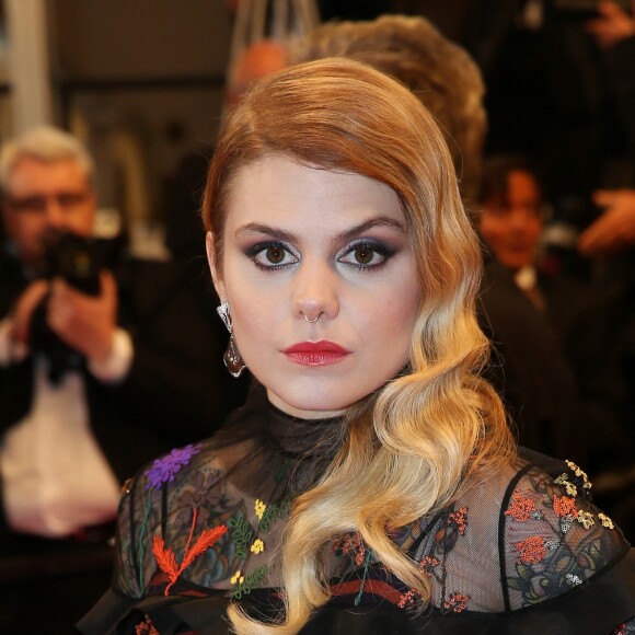 Béatrice Martin (Coeur de pirate) - Montée des marches du film "Juste la fin du monde" lors du 69ème Festival International du Film de Cannes. Le 19 mai 2016. © Olivier Borde-Cyril Moreau/Bestimage