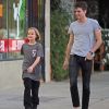 Exclusif - Vivienne Jolie-Pitt se balade dans son quartier accompagnée d'un jeune homme, peut-être garde du corps, à Los Angeles, le 5 février 2018