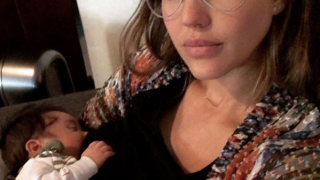 Jessica Alba : En sueur à la salle de gym, six semaines après l'accouchement