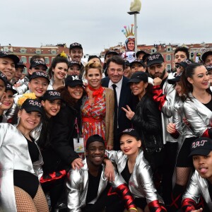 Christian Estrosi, le maire de Nice et sa femme, Laura Tenoudji pendant la 1ère Bataille de Fleurs dans le cadre de la 134ème édition du Carnaval de Nice "Roi de l'Espace" dans la maison du Carnaval. L'évènement se déroulera du 17 février au 4 mars. Nice le 17 février 2018. Le Carnaval de Nice est l'un des trois plus grands et plus prestigieux carnavals du Monde avec Rio et Venise. © Bruno Bebert/Bestimage