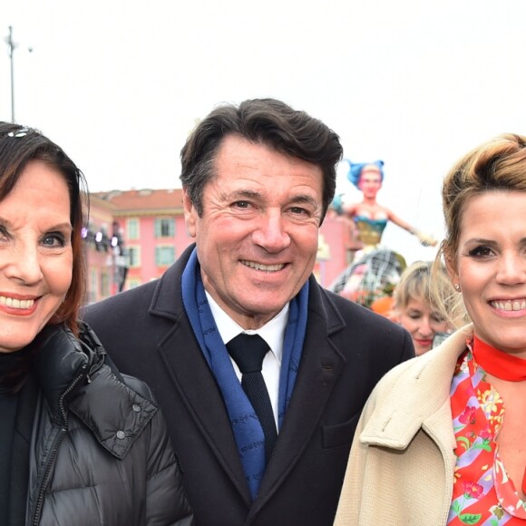 Denise Fabre, Christian Estrosi, le maire de Nice et sa femme, Laura Tenoudji pendant la 1ère Bataille de Fleurs dans le cadre de la 134ème édition du Carnaval de Nice "Roi de l'Espace" dans la maison du Carnaval. L'évènement se déroulera du 17 février au 4 mars. Nice le 17 février 2018. Le Carnaval de Nice est l'un des trois plus grands et plus prestigieux carnavals du Monde avec Rio et Venise. © Bruno Bebert/Bestimage