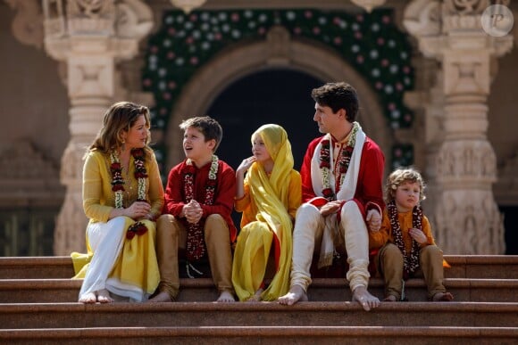 Le premier ministre Justin Trudeau, sa femme Sophie et leurs enfants Xavier, Ella-Grace et Hadrien visitent le temple Swaminarayan Akshardham à Ahmedabad, en Inde. 19 février 2018.