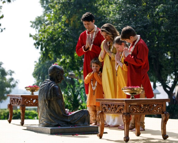 Le premier ministre Justin Trudeau, sa femme Sophie et leurs enfants Xavier, Ella-Grace et Hadrien visitent l'ashram Sabarmati à Ahmedabad, en Inde. 19 février 2018.