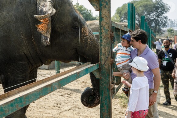 Le premier ministre Justin Trudeau, sa femme Sophie, et leurs enfants Xavier, Ella-Grace et Hadrien visitent le sanctuaire faunique SOS à Agra lors de leur voyage en Inde. Le 18 février 2018
