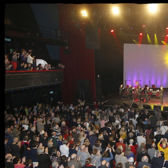 Concert anniversaire. Serge Lama en concert à l'Olympia dans le cadre de sa tournée " Je débute ". Paris, le 11 février 2018. © Alain Guizard / Bestimage