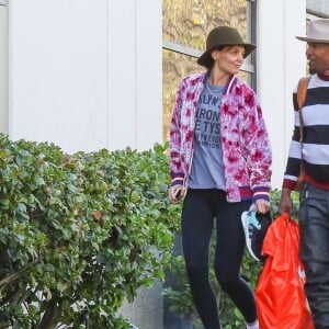 Exclusif - Katie Holmes et son compagnon Jamie Foxx vont jouer au basket en amoureux le jour de la Saint Valentin à Los Angeles, le 14 février 2018