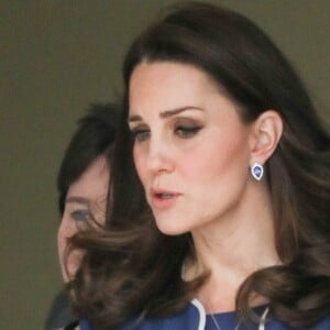 La duchesse de Cambridge, enceinte, visitait le 27 février 2018 le Royal College of Obstetricians and Gynaecologists à Londres, quelques heures après l'annonce de ce nouveau patronage. L'institution n'avait plus de marraine royale depuis la mort de la reine mère, en 2002.