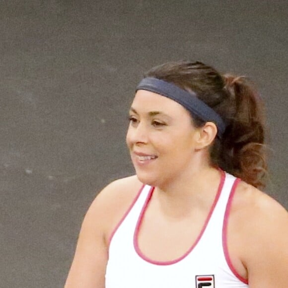 Marion Bartoli a fait son retour lors du mini-tournoi d'exhibition Tie Break Tens au Madison Square Garden à New York City, le 5 mars 2018, s'inclinant contre Serena Williams (10-6). Mais heureuse.