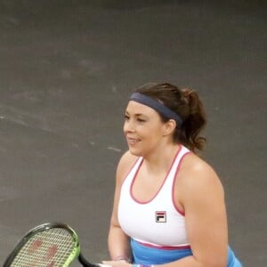 Marion Bartoli a fait son retour lors du mini-tournoi d'exhibition Tie Break Tens au Madison Square Garden à New York City, le 5 mars 2018, s'inclinant contre Serena Williams (10-6). Mais heureuse.