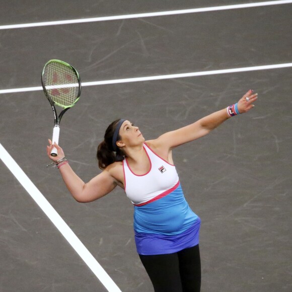 Marion Bartoli a fait son retour lors du mini-tournoi d'exhibition Tie Break Tens au Madison Square Garden à New York City, le 5 mars 2018, s'inclinant contre Serena Williams (10-6). Mais heureuse.