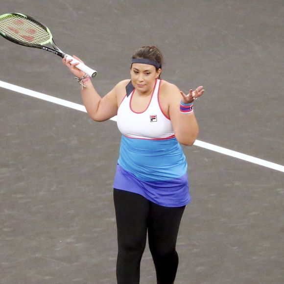 Marion Bartoli a fait son retour lors du mini-tournoi d'exhibition Tie Break Tens au Madison Square Garden à New York City, le 5 mars 2018, s'inclinant contre Serena Williams (10-6). Mais heureuse.