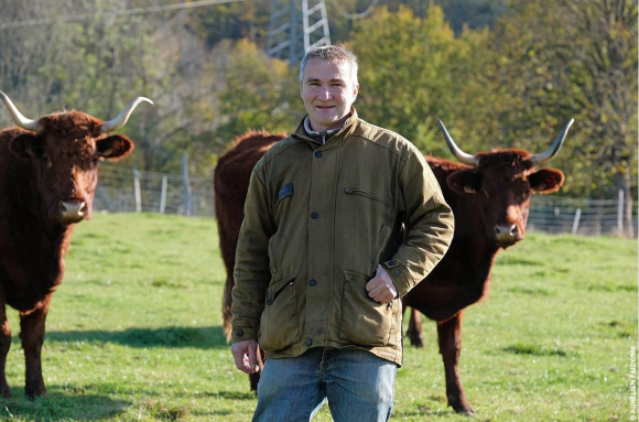 Eric dit "Ricou", éleveur de vaches allaitantes en Auvergne Rhône-Alpes. "L'amour est dans le pré 2018".