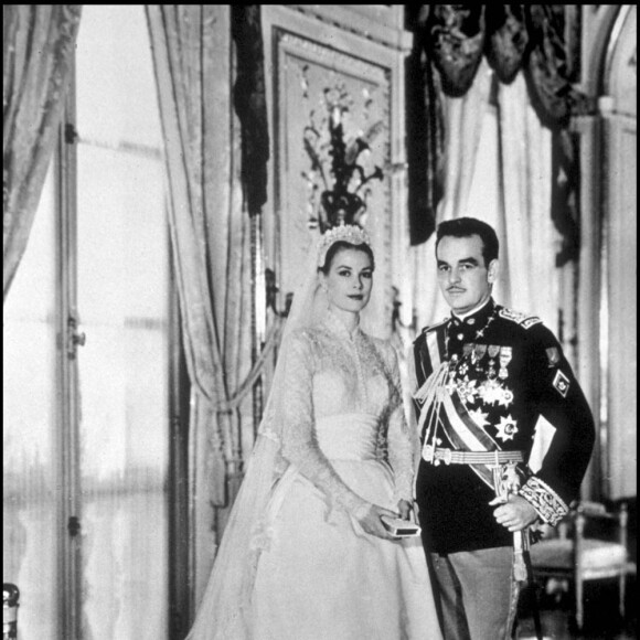 Mariage de Grace Kelly et du prince Rainier à Monaco, avril 1956.