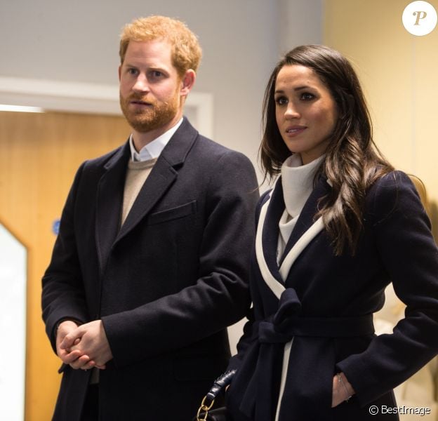 Le prince Harry et sa fiancée Meghan Markle assistent à une séance de formation des apprentis coaches au Nechells Wellbeing Centre à Birmingham le 8 mars 2018.