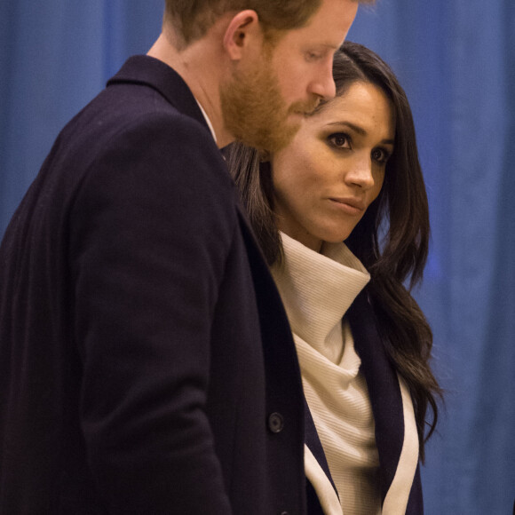 Le prince Harry et sa fiancée Meghan Markle assistent à une séance de formation des apprentis coaches au Nechells Wellbeing Centre à Birmingham le 8 mars 2018.