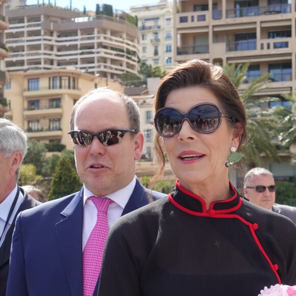 Semi-Exclusif - Le prince Albert II de Monaco et la princesse Caroline de Hanovre à l'inauguration de l'exposition Artmonte-carlo à Monaco le 28 avril 2017 © Claudia Albuquerque / Bestimage