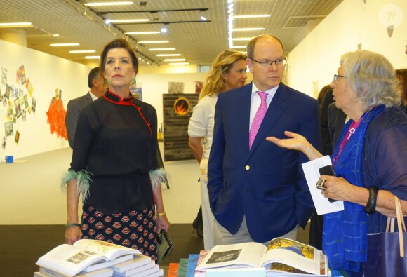 Semi-Exclusif - Le prince Albert II de Monaco et la princesse Caroline de Hanovre à l'inauguration de l'exposition Artmonte-carlo à Monaco le 28 avril 2017 © Claudia Albuquerque / Bestimage