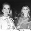 Catherine Deneuve et Françoise Dorléac lors de l'avant-première du film Les Demoiselles de Rochefort en 1967 à Paris
