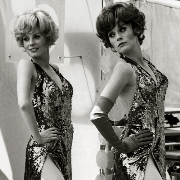 Catherine Deneuve et Françoise Dorléac dans Les Demoiselles de Rochefort en 1967.