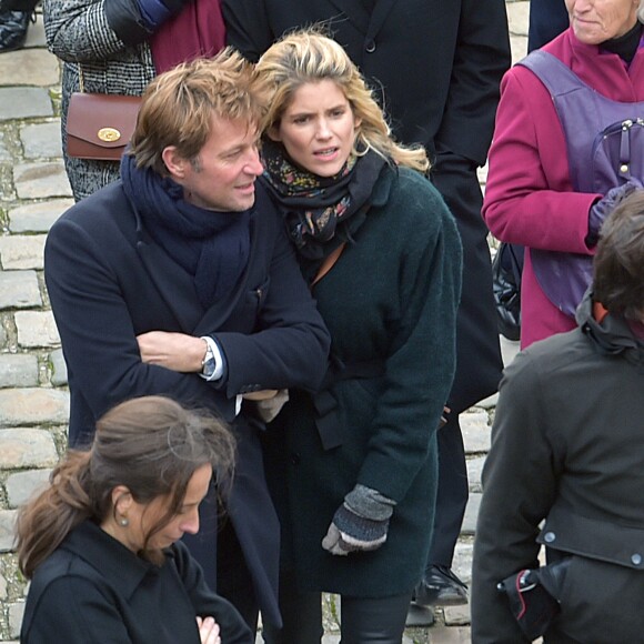 Laurent Delahousse et sa compagne Alice Taglioni lors de la cérémonie d'hommage national à Jean d'Ormesson à l'hôtel des Invalides à Paris le 8 décembre 2017. © Giancarlo Gorassini / Bestimage