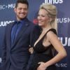 Michael Bubé et Luisana Lopilato sur le tapis rouge des Juno Awards à Vancouver le 25 mars 2018.