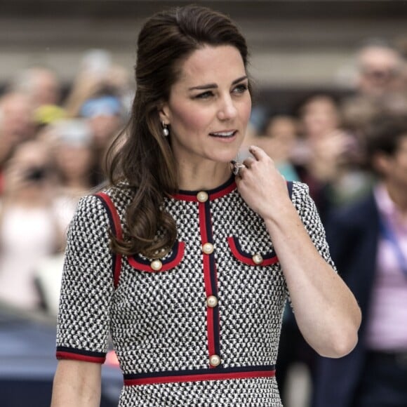 La duchesse Catherine de Cambridge inaugurant le 29 juin 2017 la nouvelle extension du musée Albert & Victoria à Londres.