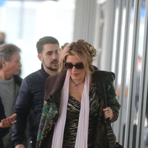 Exclusif - Loana Petrucciani très amincie, prend l'avion à Orly en toute discrétion pour rejoindre l'émission de téléréalité "La Villa des Coeurs Brisés 4" en République Dominicaine à Punta Cana le 23 mars 2018.