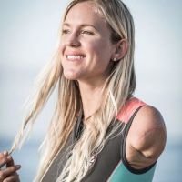 Bethany Hamilton maman pour la 2e fois : La surfeuse amputée présente son fils