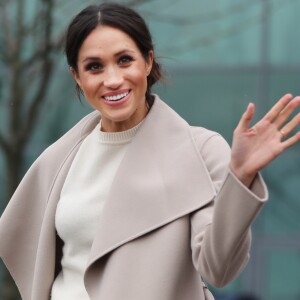 Le prince Harry et Meghan Markle visitent Catalyst Inc et rencontrent de jeunes entrepreneurs à Belfast le 23 mars 2018.