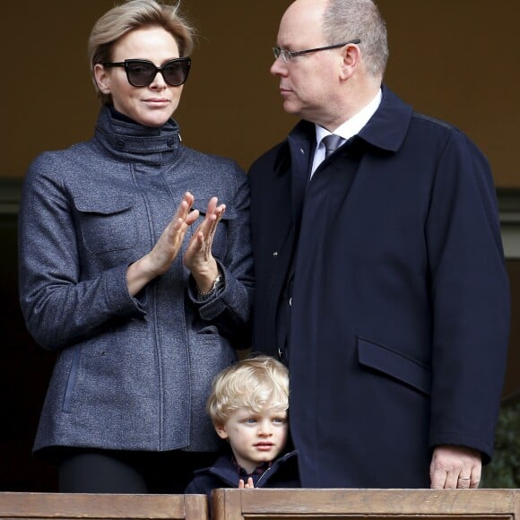 Le prince Albert II de Monaco, la princesse Charlene de Monaco et leur fils le prince Jacques de Monaco - 8ème édition du tournoi de rugby Sainte-Dévote au Stade Louis II à Monaco, le 31 mars 2018. © Jean-François Ottonello/Nice Matin/Bestimage