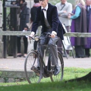 Exclusif - Eddie Redmayne sur le tournage du film "The Theory of Everything : The Story of Stephen Hawking" à Cambridge. Le 25 septembre 2013.