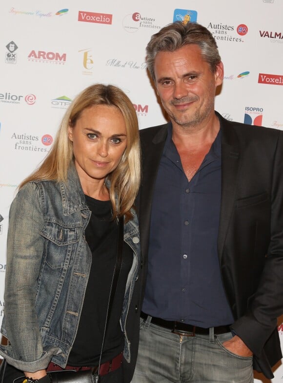 Cécile de Ménibus et son compagnon Thierry - Gala de bienfaisance "Autistes sans frontières 92" à l'hôtel de ville de Levallois-Perret, le 26 mai 2016. © Denis Guignebourg/Bestimage