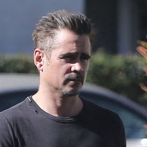 Exclusif - Colin Farrell récupère sa voiture et découvre une amende sur le pare brise à Los Angeles le 2 février 2018.