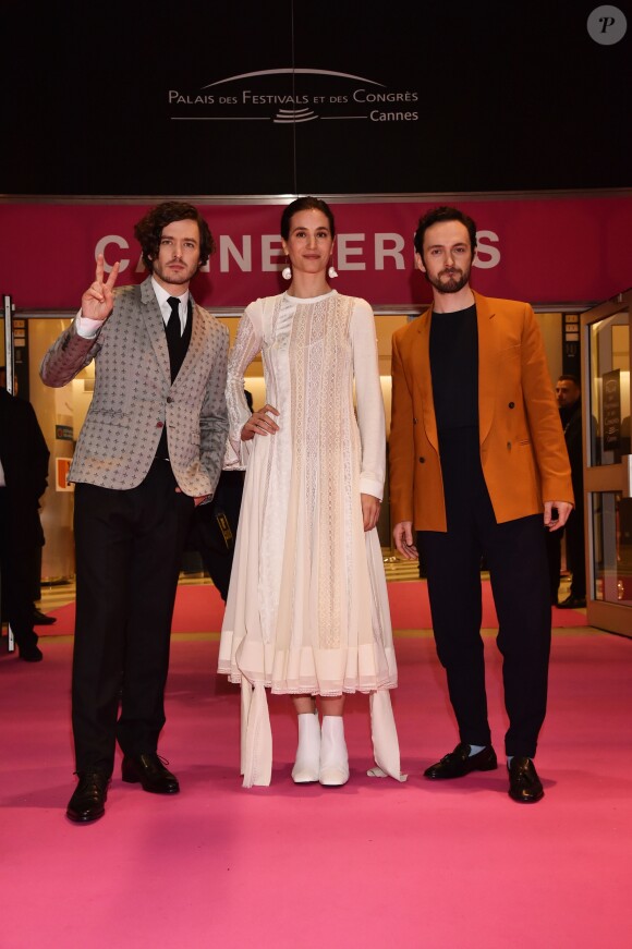 George Blagden, Elisa Lasowski et Alexander Vlahos de la série "Versailles"- Soirée d'ouverture de la 1e édition du festival CanneSéries le 4 avril 2018, à Cannes.  © Bruno Bebert/Bestimage