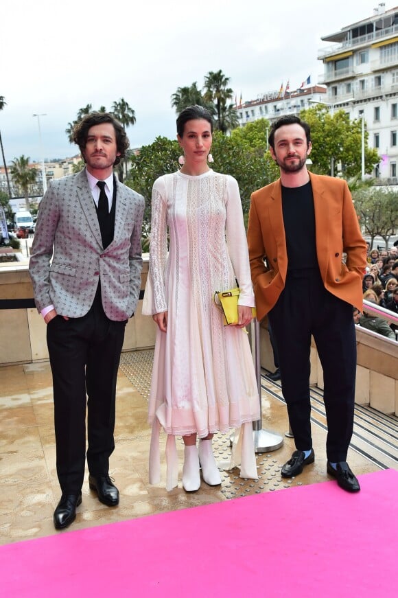 Alexander Vlahos, Elisa Lasowski et George Blagden - Soirée d'ouverture de la 1e édition du festival CanneSéries le 4 avril 2018, à Cannes. © Bruno Bebert/Bestimage