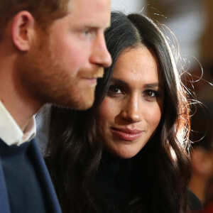 Le prince Harry et Meghan Markle lors d'une réception pour les jeunes au palais de Holyroodhouse à Edimbourg, Ecosse, le 13 février 2018.