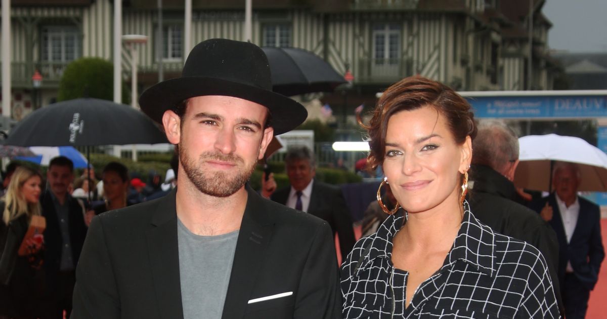 Fauve Hautot et son compagnon Jules Renault à la première de Kidnap