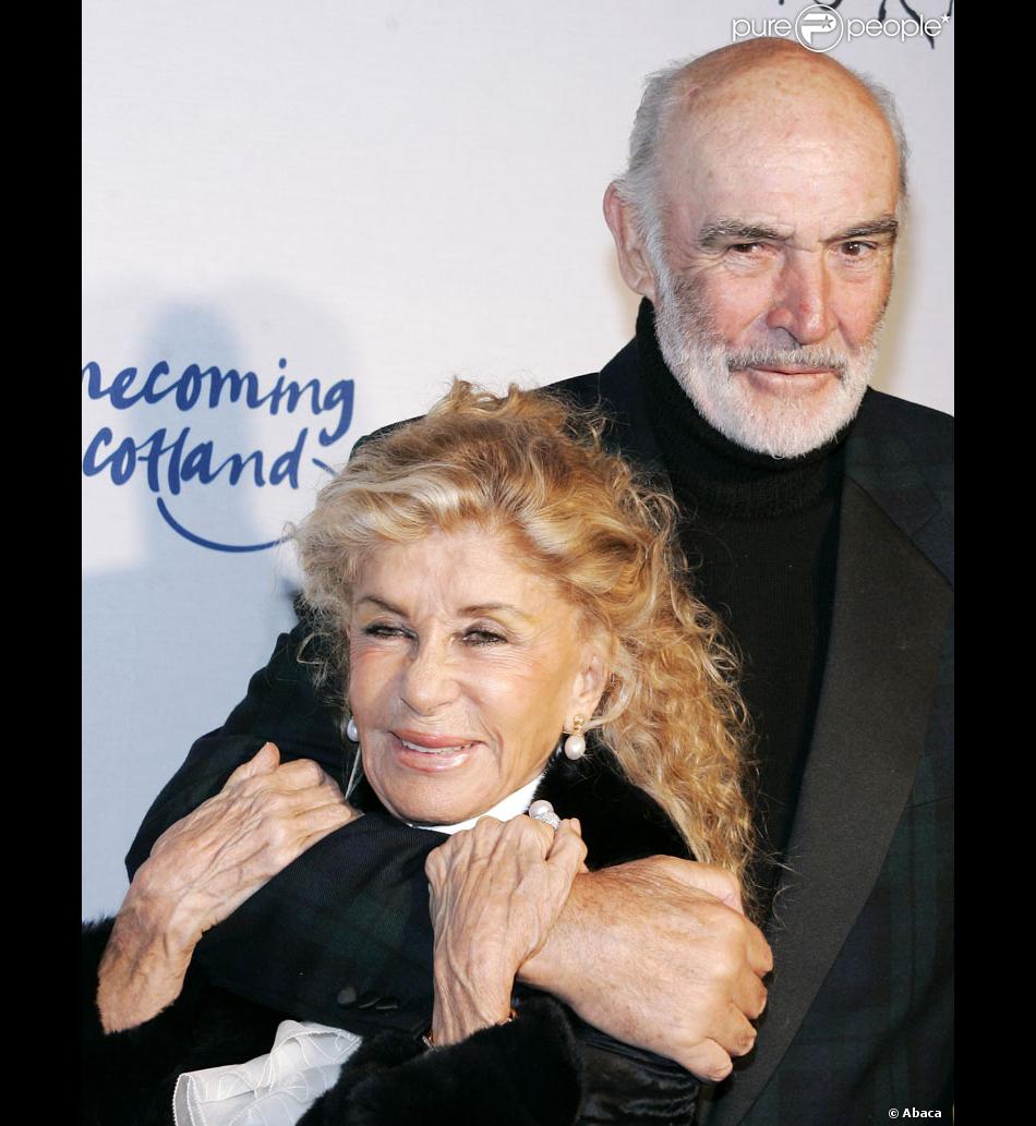 Sean Connery Et Sa Femme Lady Micheline Lors De La Soiree De Charite Dress To Kilt Le 30 Mars 2009 Purepeople