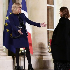 Brigitte Macron (Trogneux) accueille la première dame de la république d'Argentine Juliana Awada au palais de l'Elysée à Paris le 26 janvier 2018. © Stéphane Lemouton / Bestimage