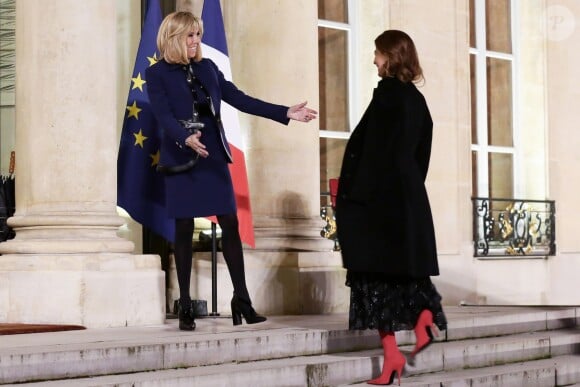 Brigitte Macron (Trogneux) accueille la première dame de la république d'Argentine Juliana Awada au palais de l'Elysée à Paris le 26 janvier 2018. © Stéphane Lemouton / Bestimage