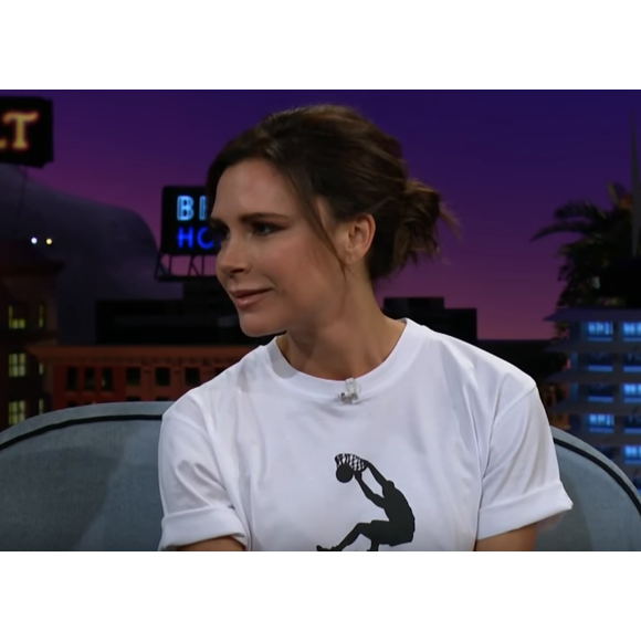 Victoria Beckham sur le plateau du Late Late Show with James Corden (CBS) le 12 avril 2018 à Los Angeles.