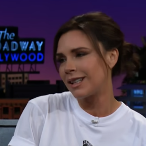 Victoria Beckham sur le plateau du Late Late Show with James Corden (CBS) le 12 avril 2018 à Los Angeles.