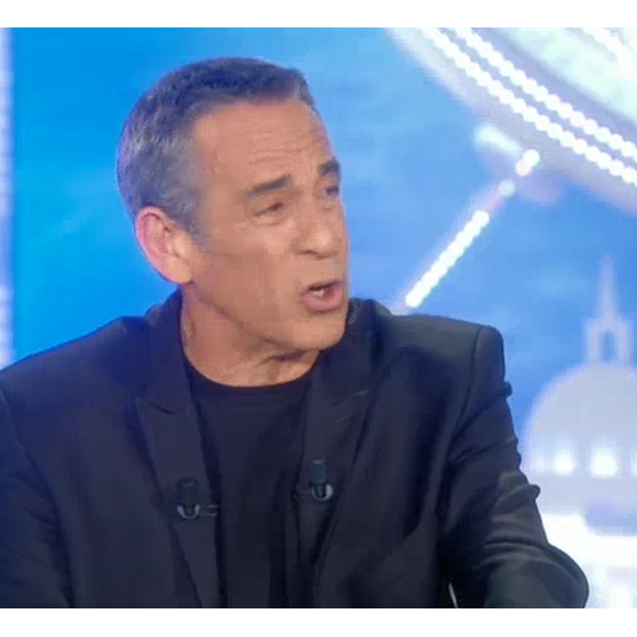 Thierry Ardisson lance une pique à Stéphane Guillon dans "Salut les terriens", samedi 14 avril 2018, C8