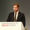 Le prince Harry lors du Commonwealth Youth Forum à Londres le 16 avril 2018, au centre de conférences Reine Elizabeth II.