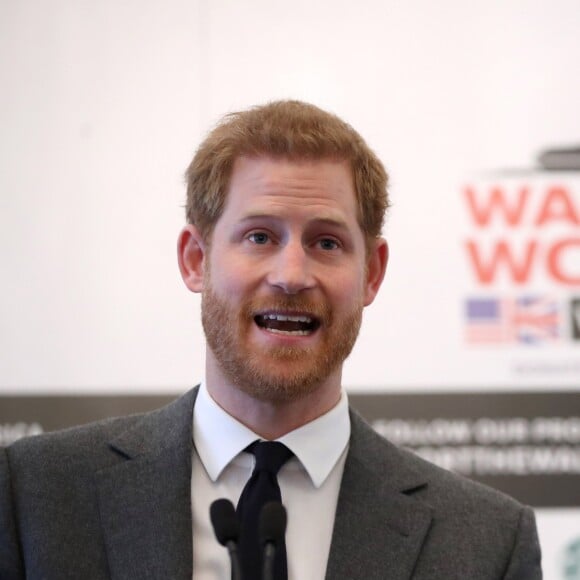 Le prince Harry lors du Commonwealth Youth Forum à Londres le 16 avril 2018, au centre de conférences Reine Elizabeth II.