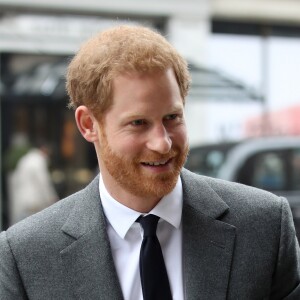 Le prince Harry au lancement de l'opération "Walk of America" avec l'association Walking with the Wounded au Mandarin Oriental à Londres le 11 avril 2018.