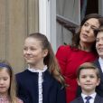 La princesse Mary de Danemark avec ses enfants le prince Christian, la princesse Isabella, la princesse Josephine et le prince Vincent au balcon du palais royal Amalienborg à Copenhague le 16 avril 2018 pour le 78e anniversaire de la reine Margrethe II de Danemark.